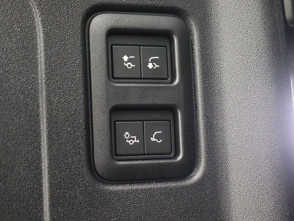 Elektrisch in- en uitklapbare trekhaak