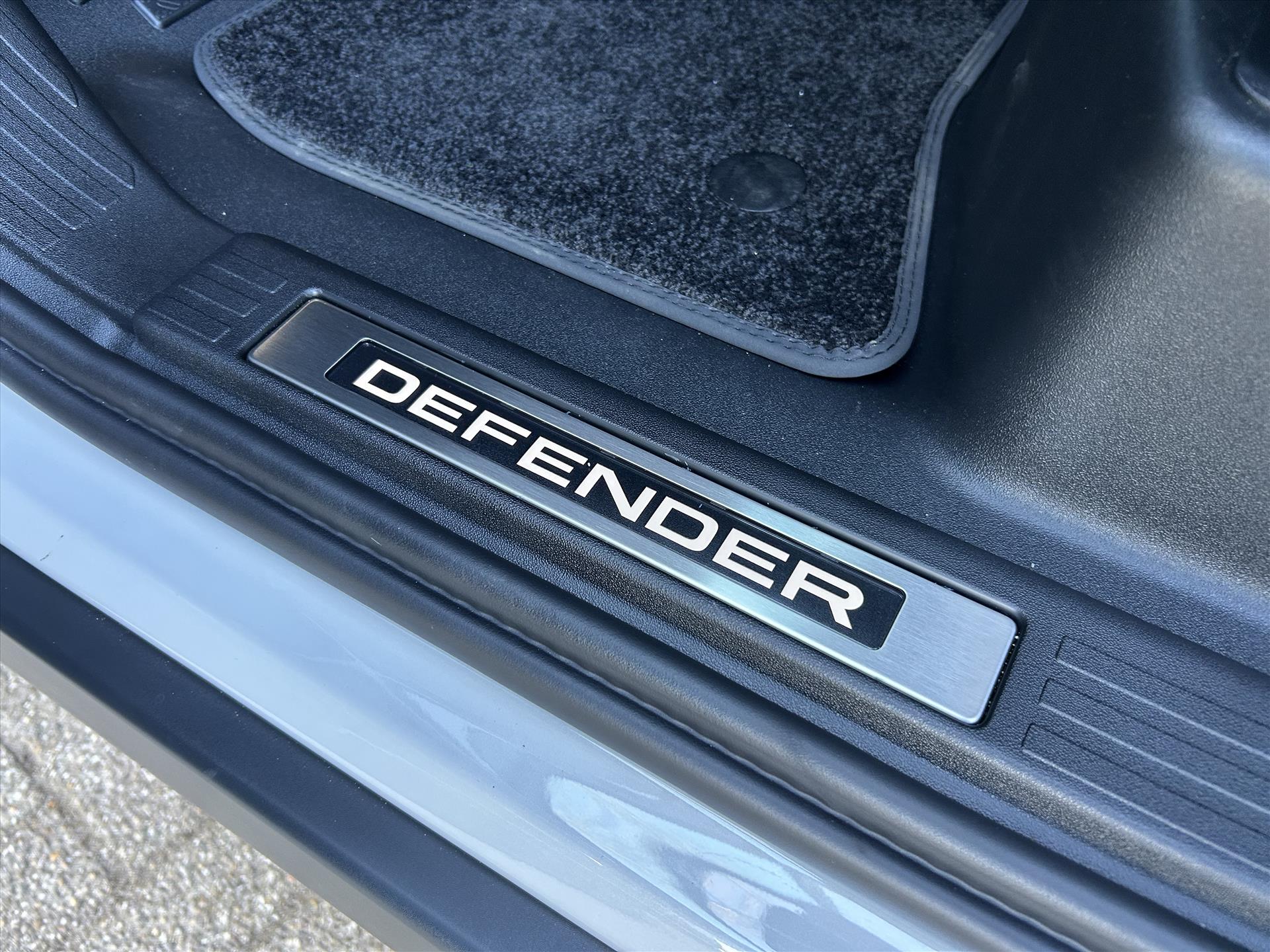 Land Rover Defender - foto 12