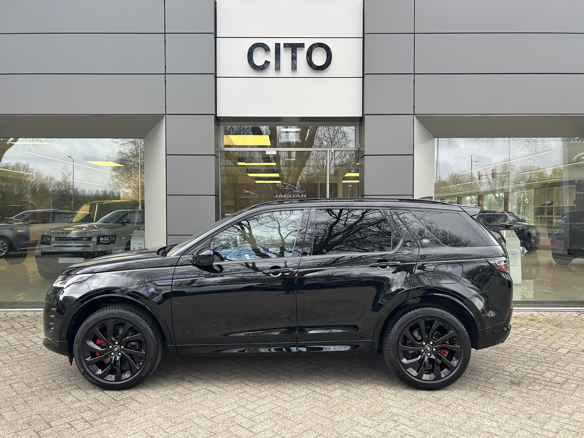 Land Rover Discovery Sport P300e PHEV AWD R-Dynamic SE - Afbeelding 2