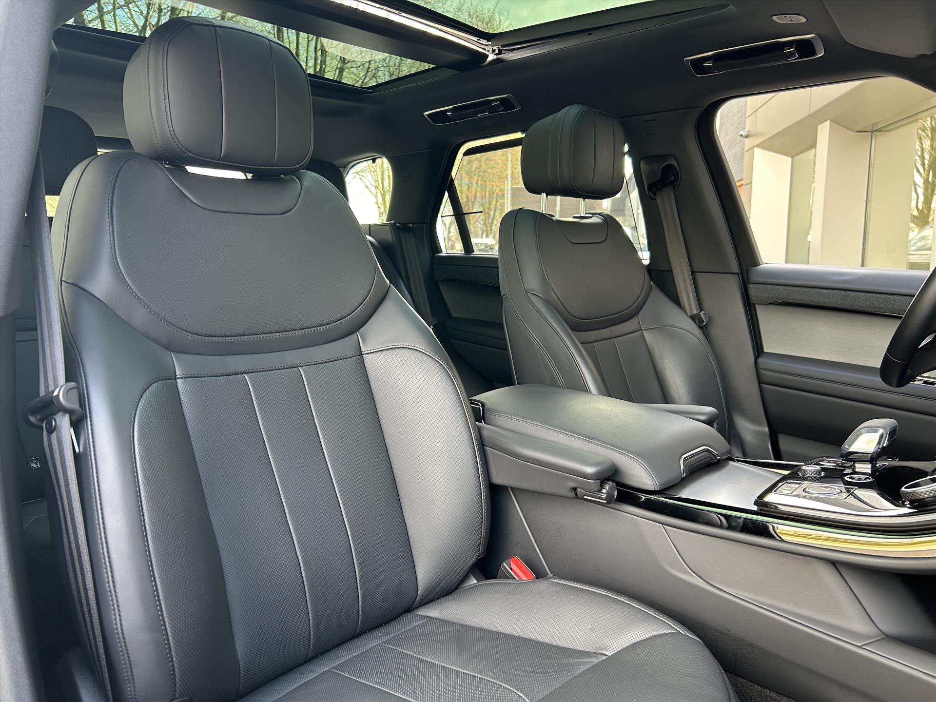 Land Rover Range Rover Sport P440e AWD PHEV Dynamic SE - Afbeelding 4