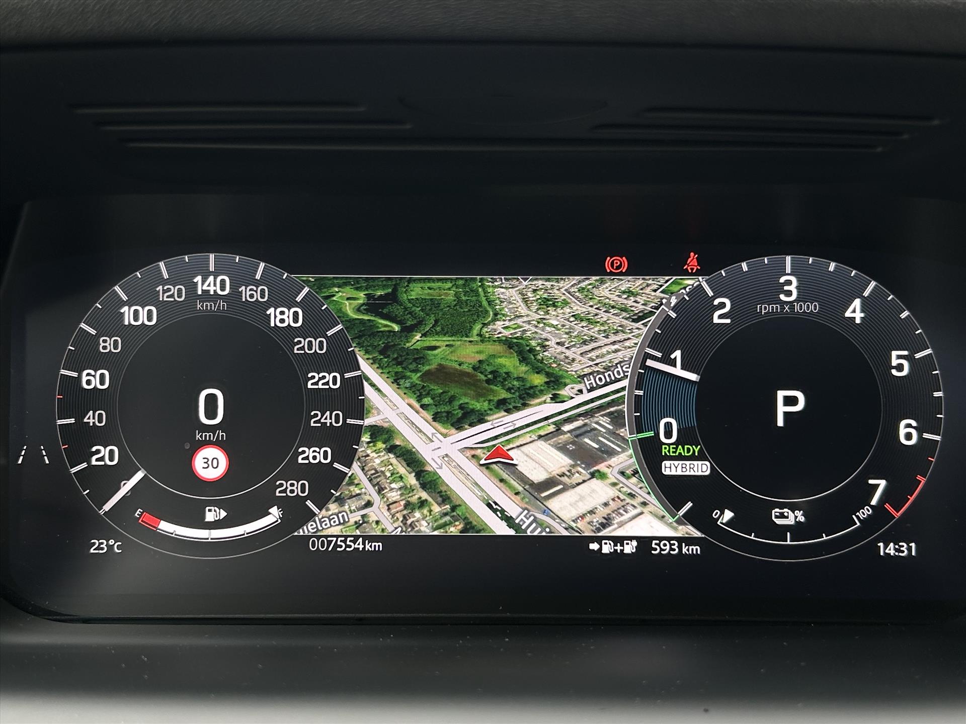 Land Rover Discovery Sport - foto 8