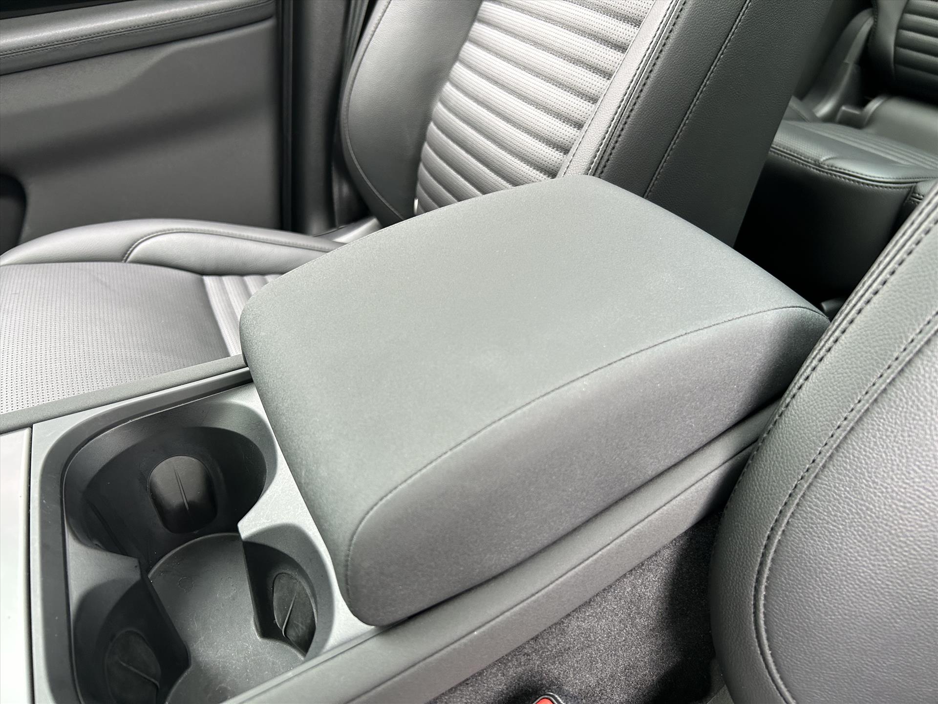 Land Rover Discovery Sport - foto 13