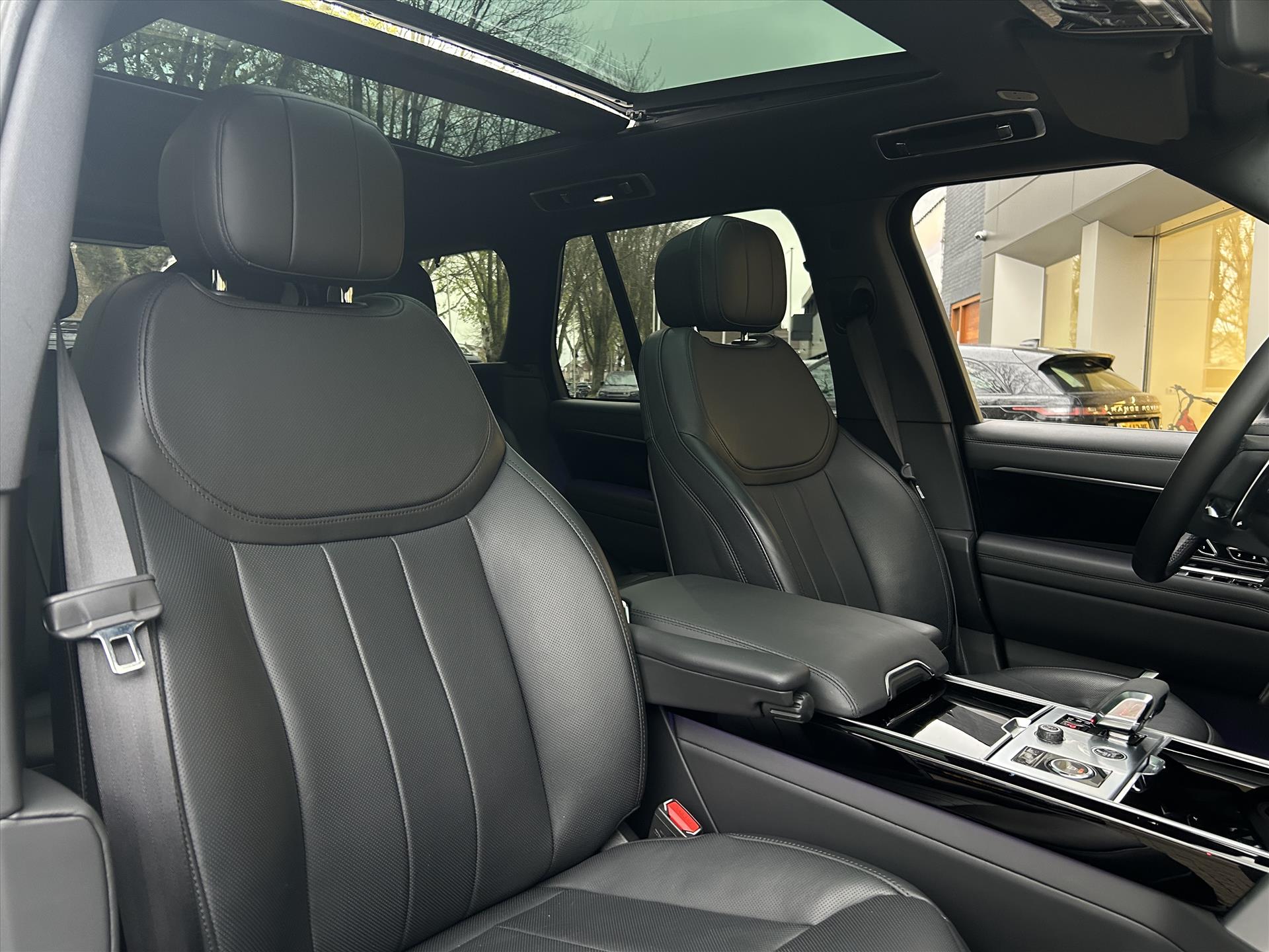 Land Rover Range Rover P440e PHEV AWD HSE - Afbeelding 4