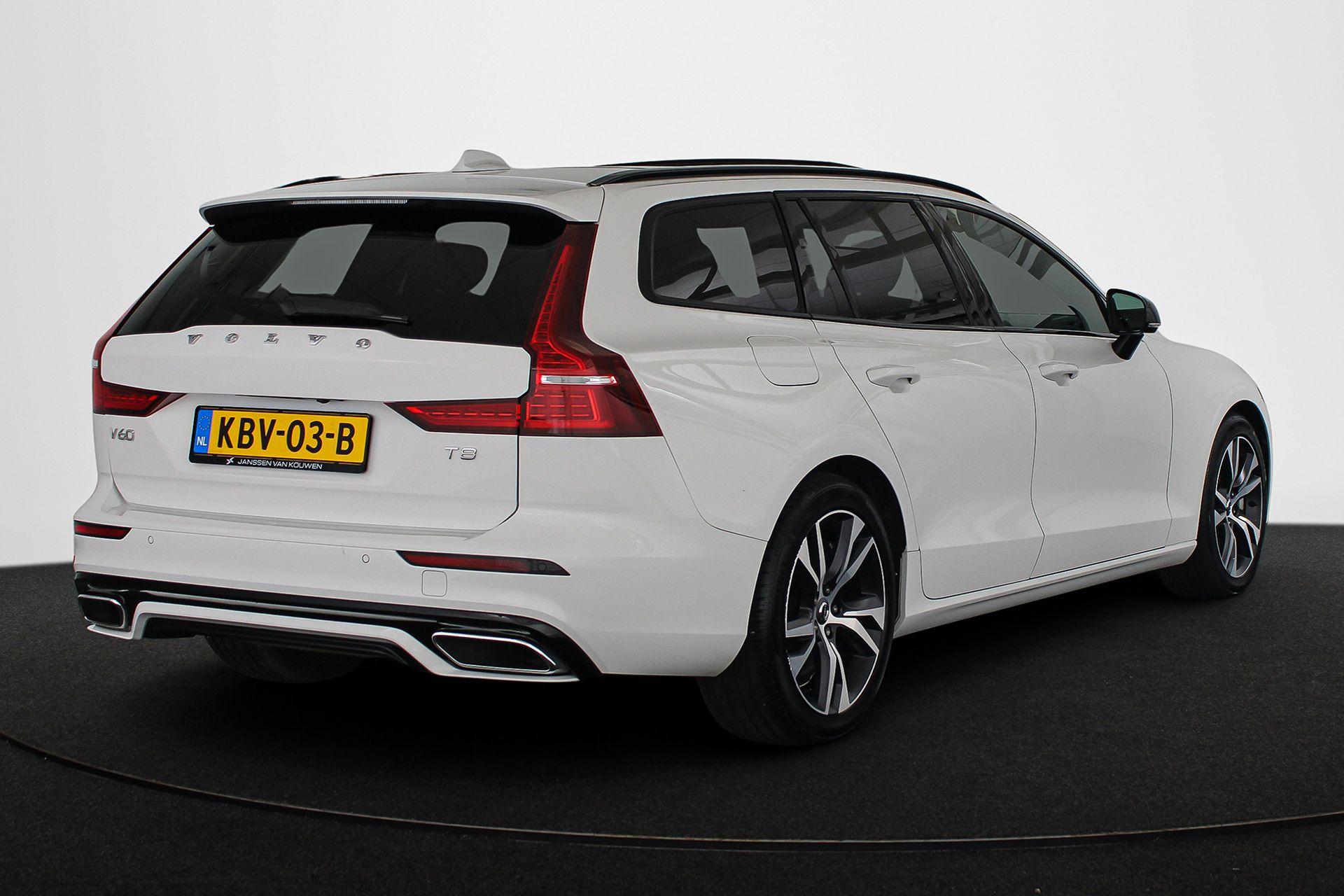 Volvo V60 2.0 T8 Twin Engine AWD R-Design - Afbeelding 3