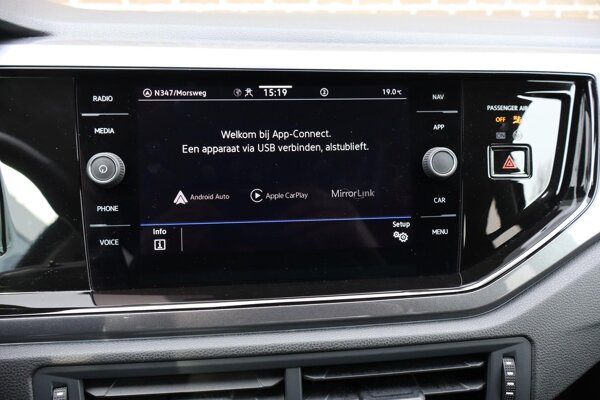 Apple Carplay/Android Auto