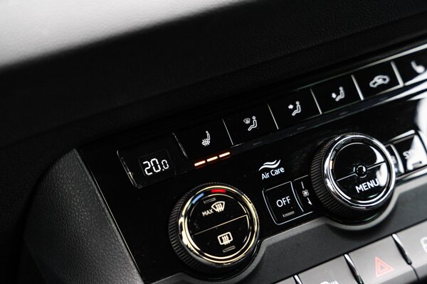 voorstoelen verwarmd voorstoelen verwarmd