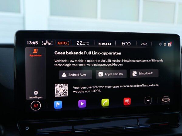 Apple Carplay/Android Auto Apple Carplay/Android Auto