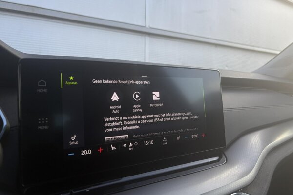 Apple Carplay/Android Auto