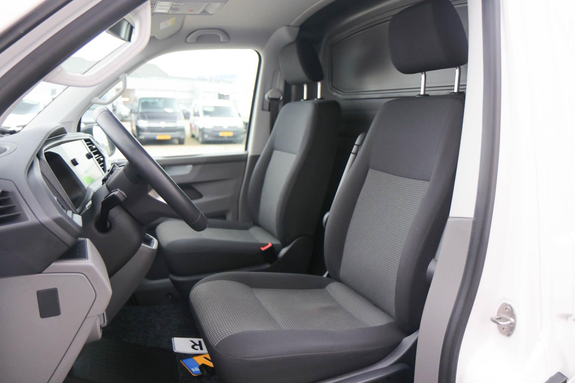 Volkswagen Transporter 2.0 TDI 150pk L2H1 28 - Afbeelding 3