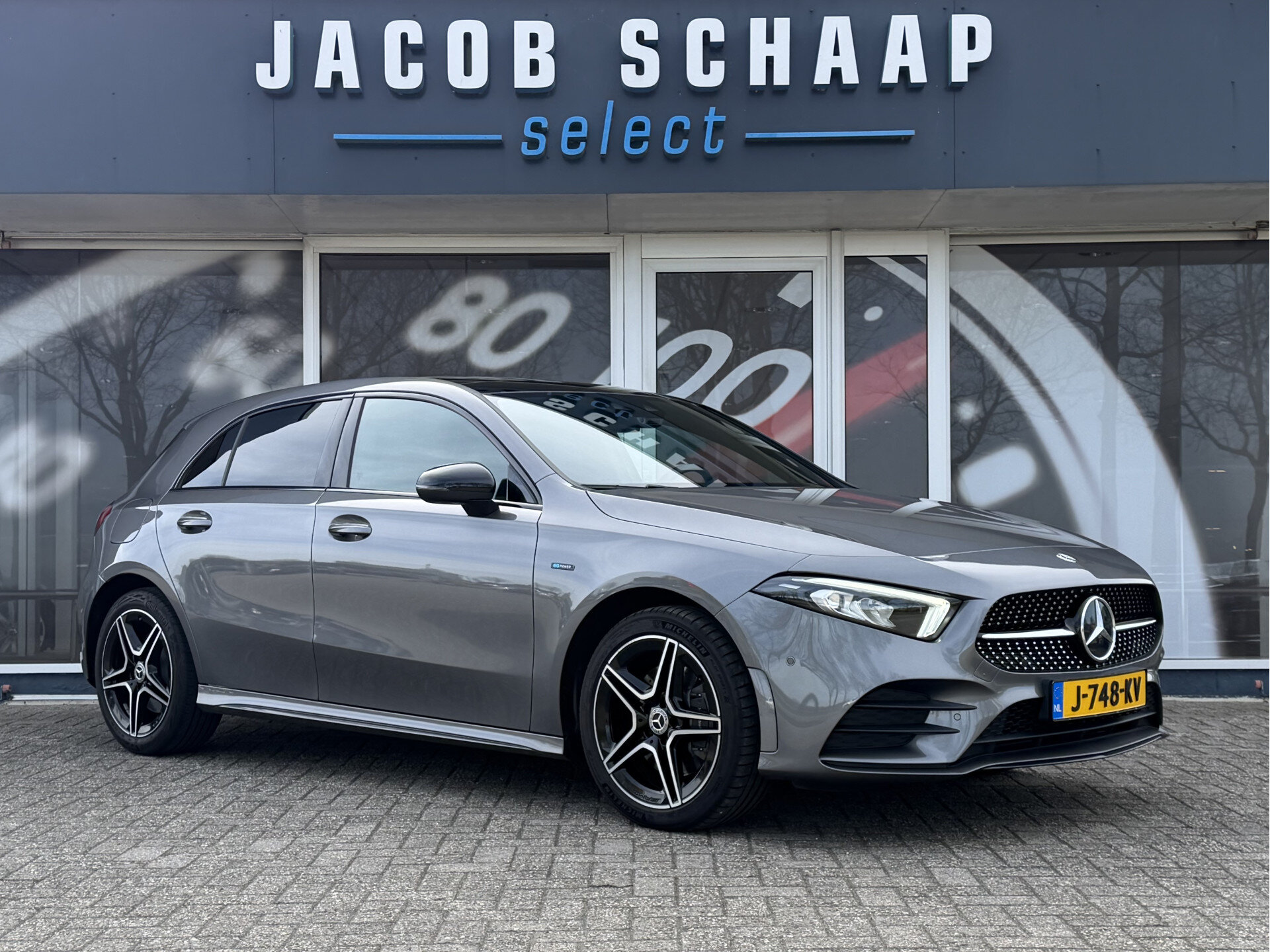 Mercedes-Benz A-Klasse 250 e Business Solution AMG - Afbeelding 2