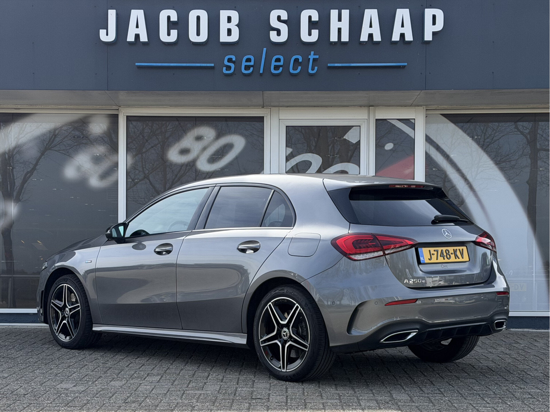 Mercedes-Benz A-Klasse 250 e Business Solution AMG - Afbeelding 4