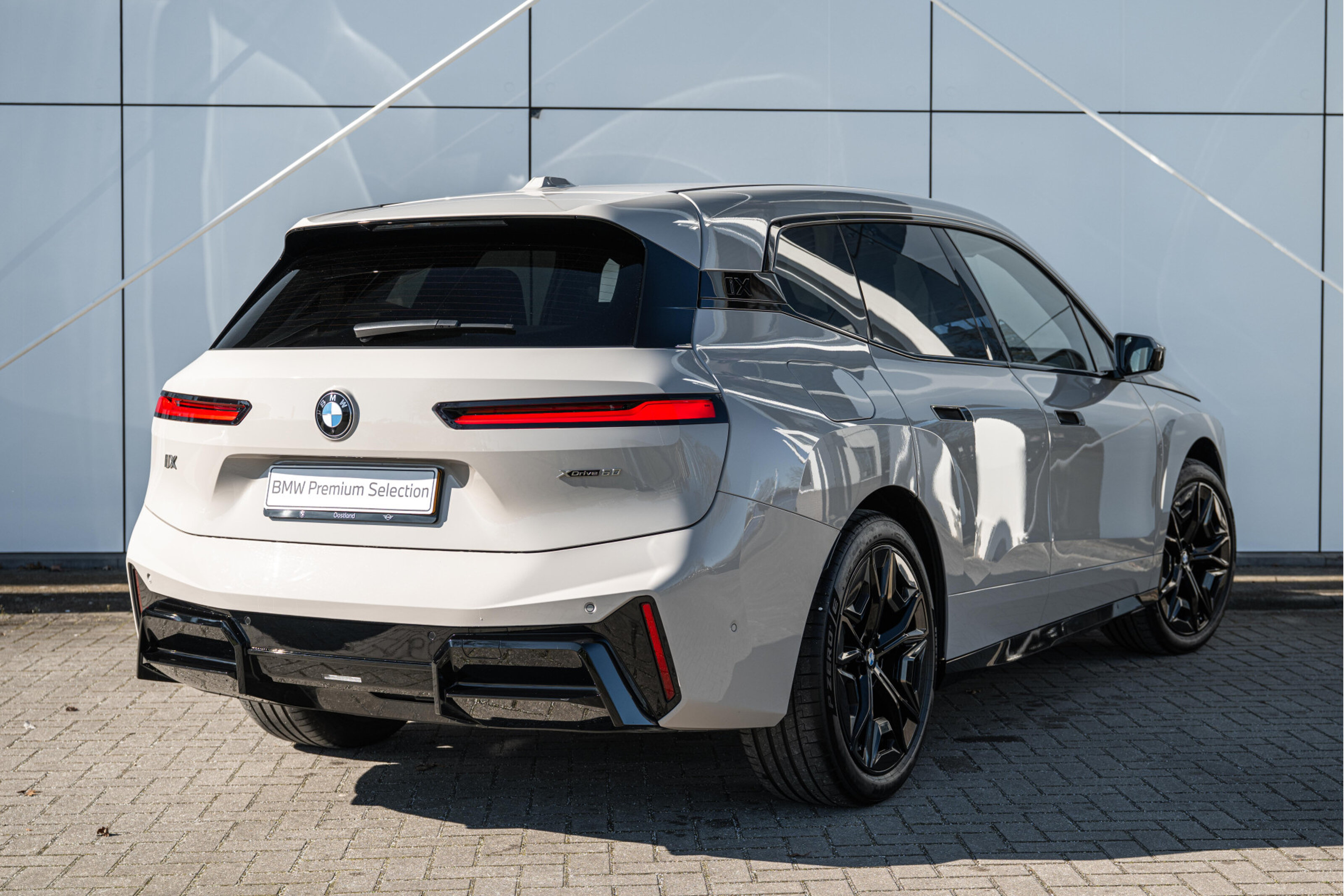 BMW iX xDrive60 M Sport