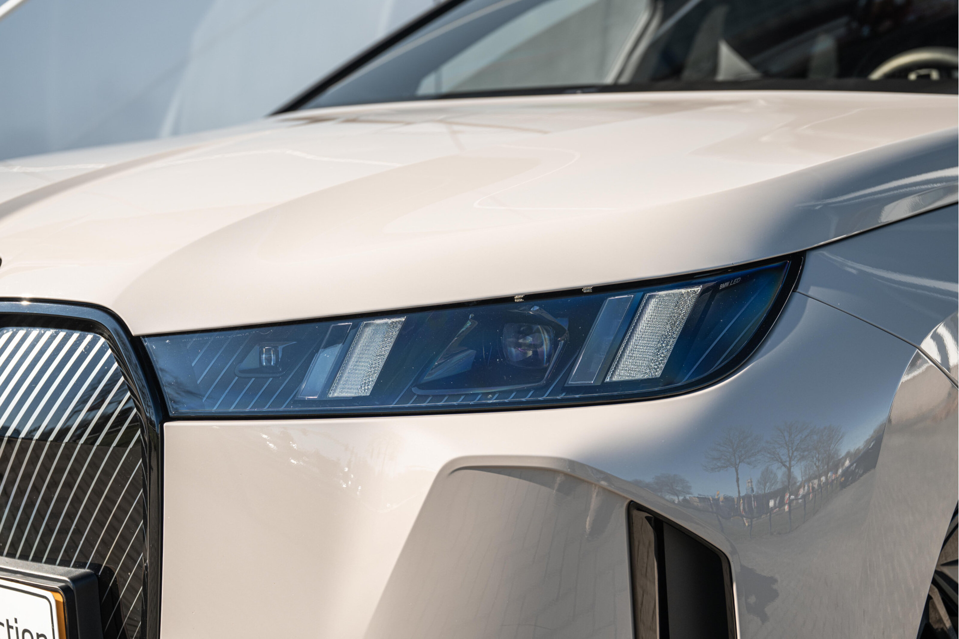 BMW iX 9
