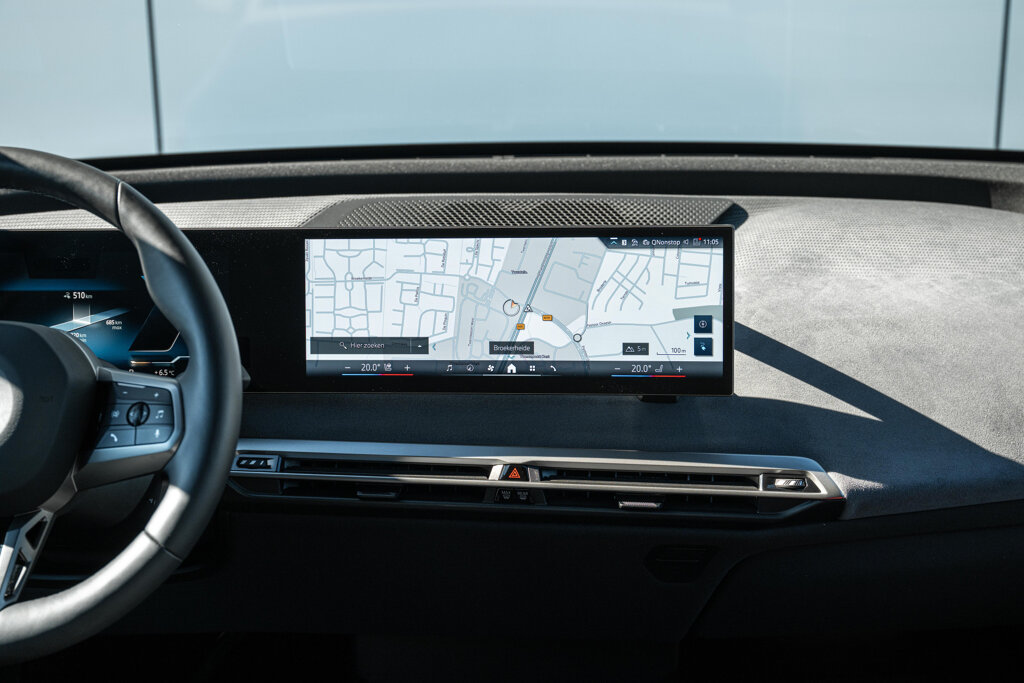 BMW iX 34