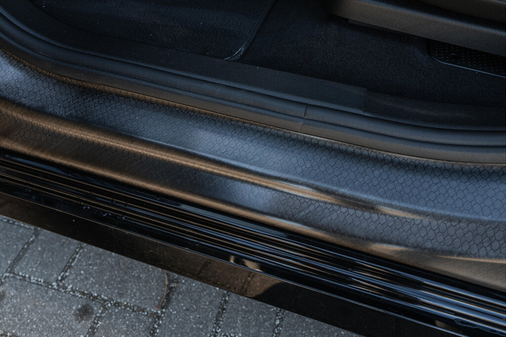 BMW iX 45