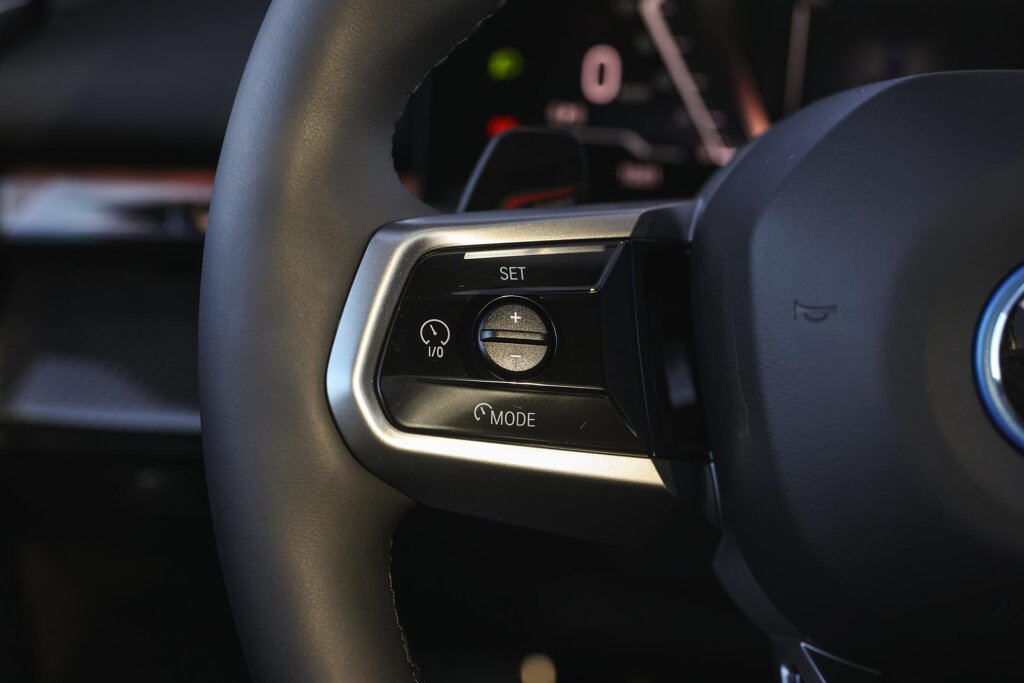 BMW i5 13