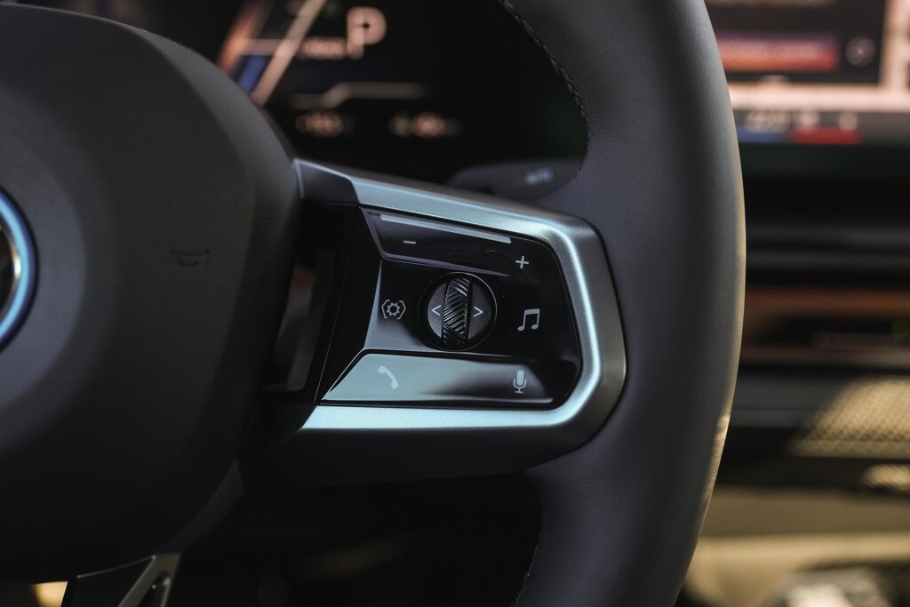 BMW i5 14