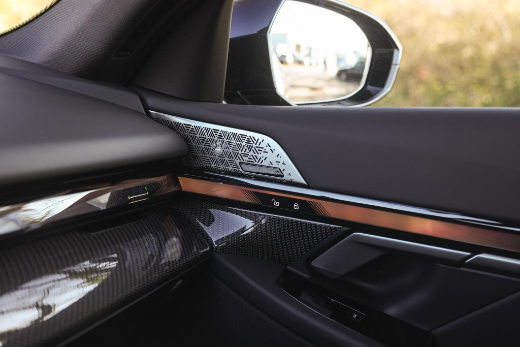BMW i5 19