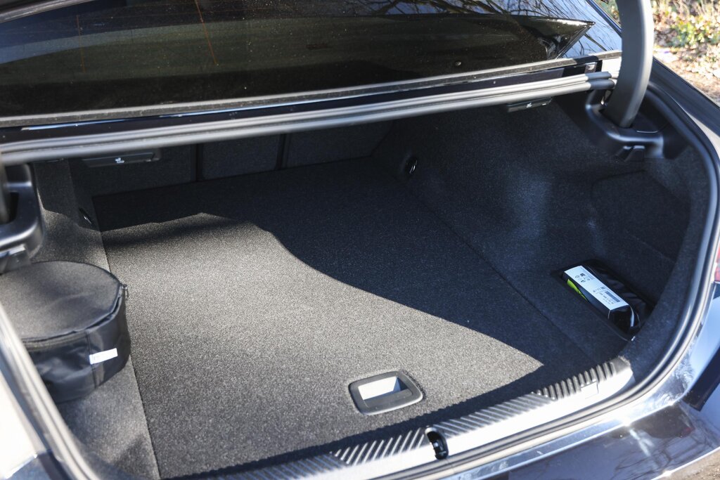 BMW i5 32
