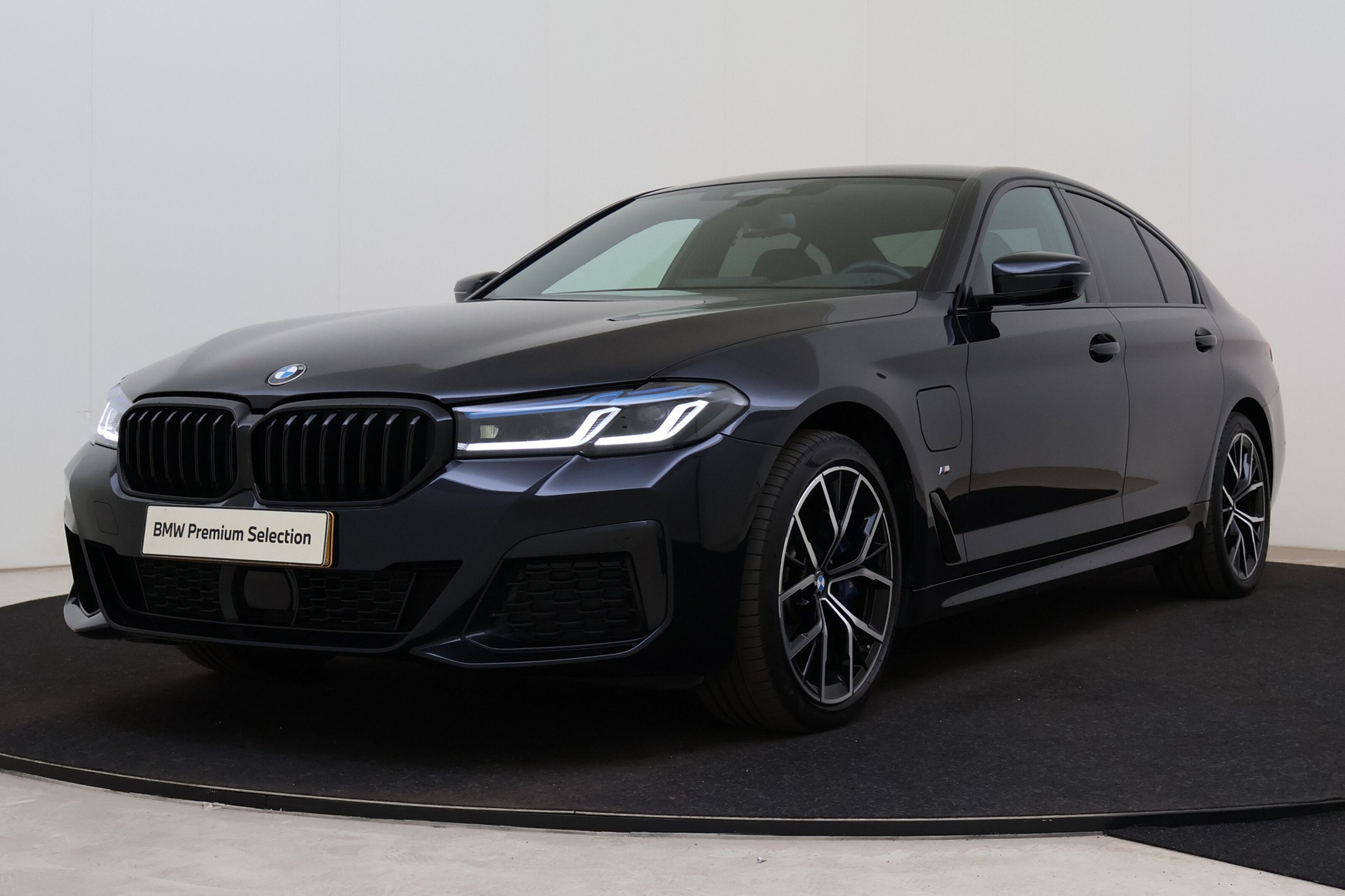 BMW 5 Serie 520e High Executive M Sport Automaat