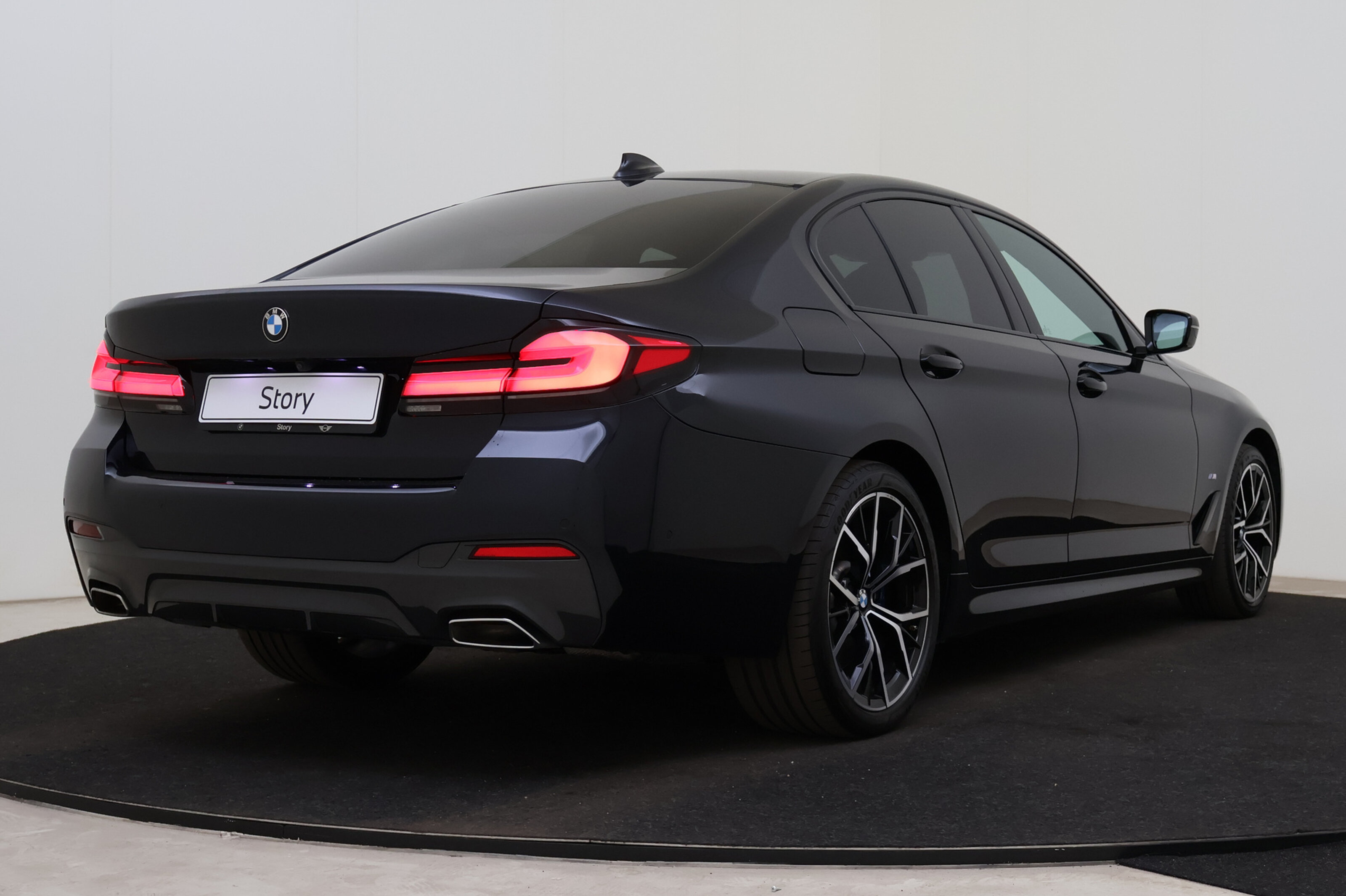 BMW 5 Serie 520e High Executive M Sport Automaat