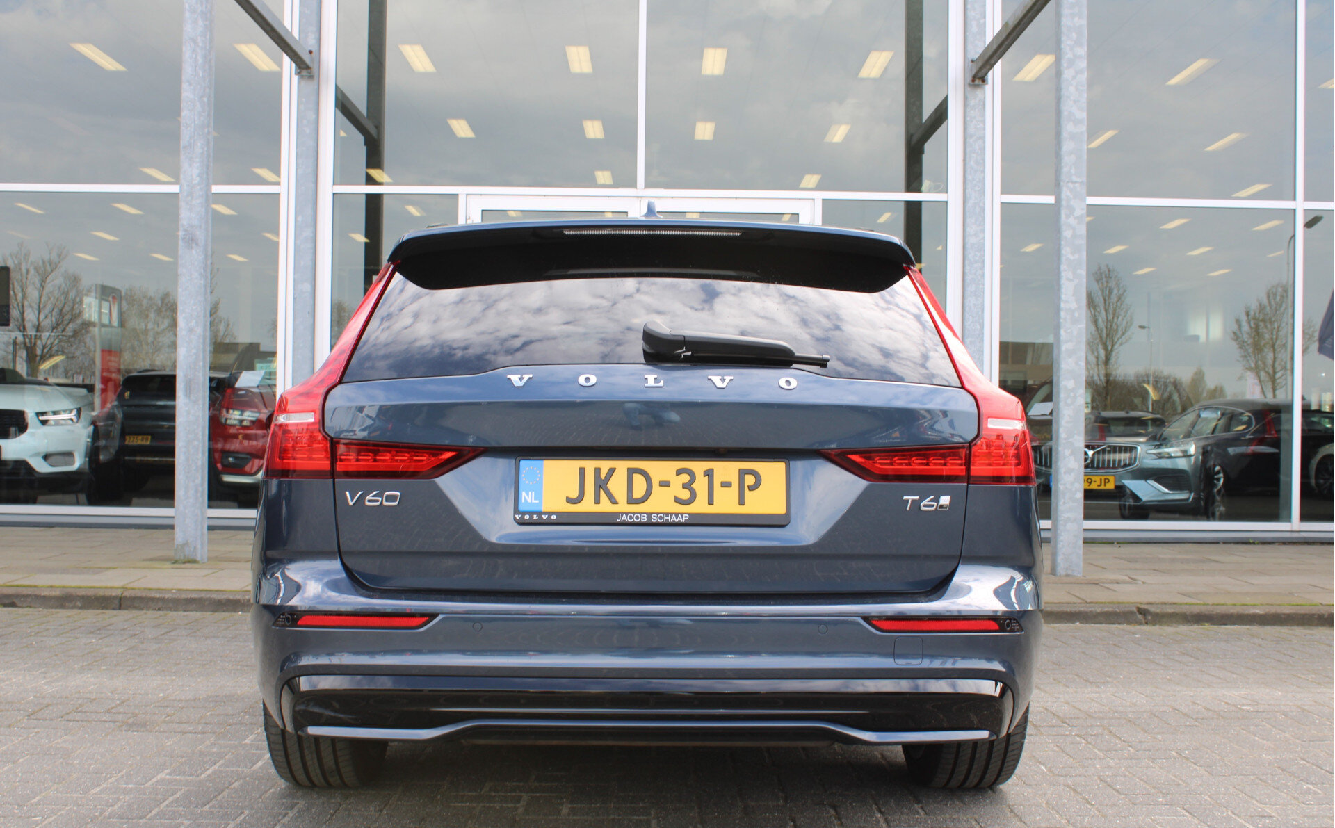 Volvo V60 T6 Plug-in Hybrid AWD Plus Dark - Afbeelding 5