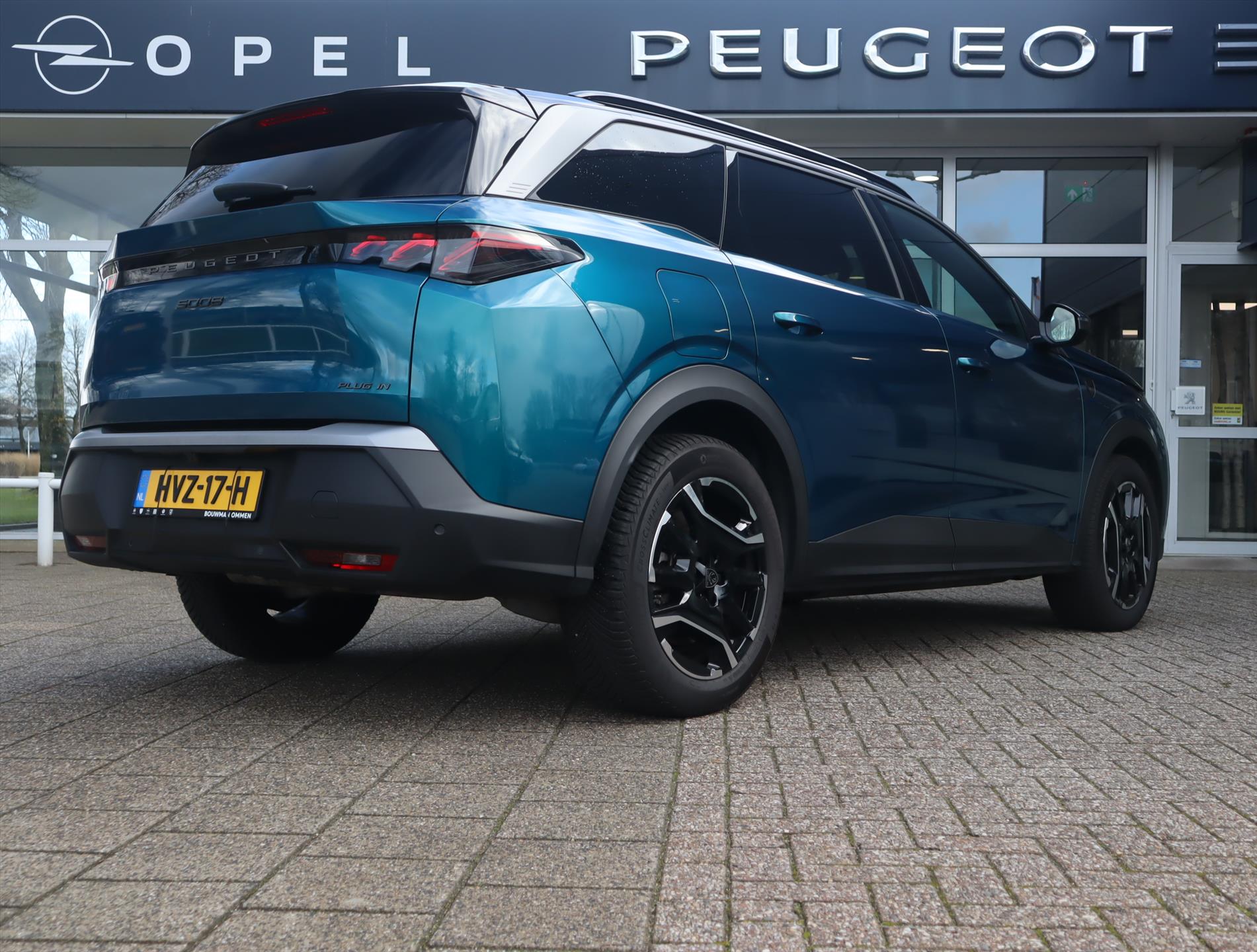 Peugeot 5008 SUV GT Plug-in Hybrid 195pk e-DCS7 Automaat, Rijklaarprijs, Adaptieve cruise control Stoel- en stuurverwarming Elektrische kofferklep Trekhaak - Afbeelding 4