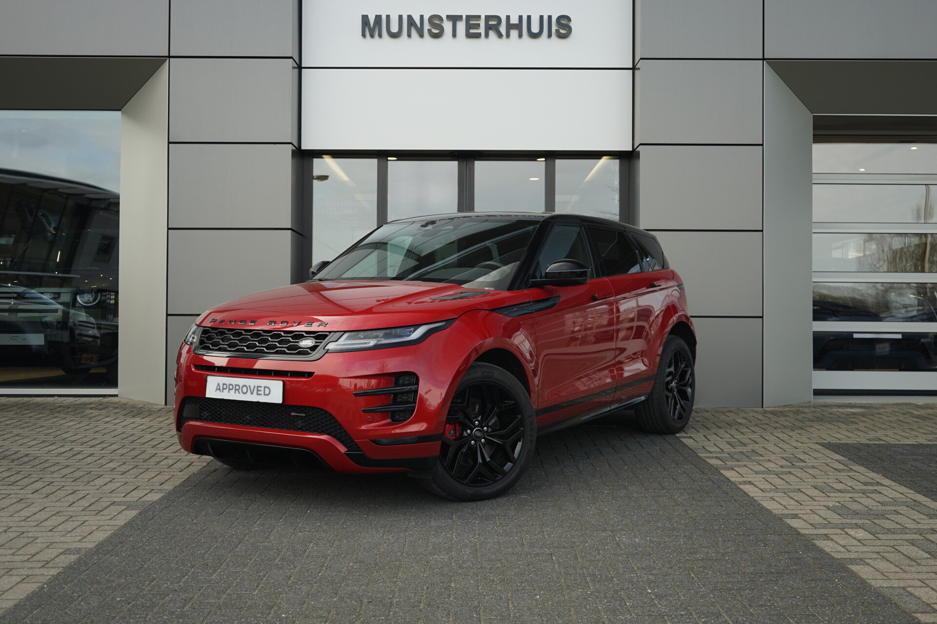 Land Rover Range Rover Evoque 1.5 P300e PHEV AWD Dynamic SE
