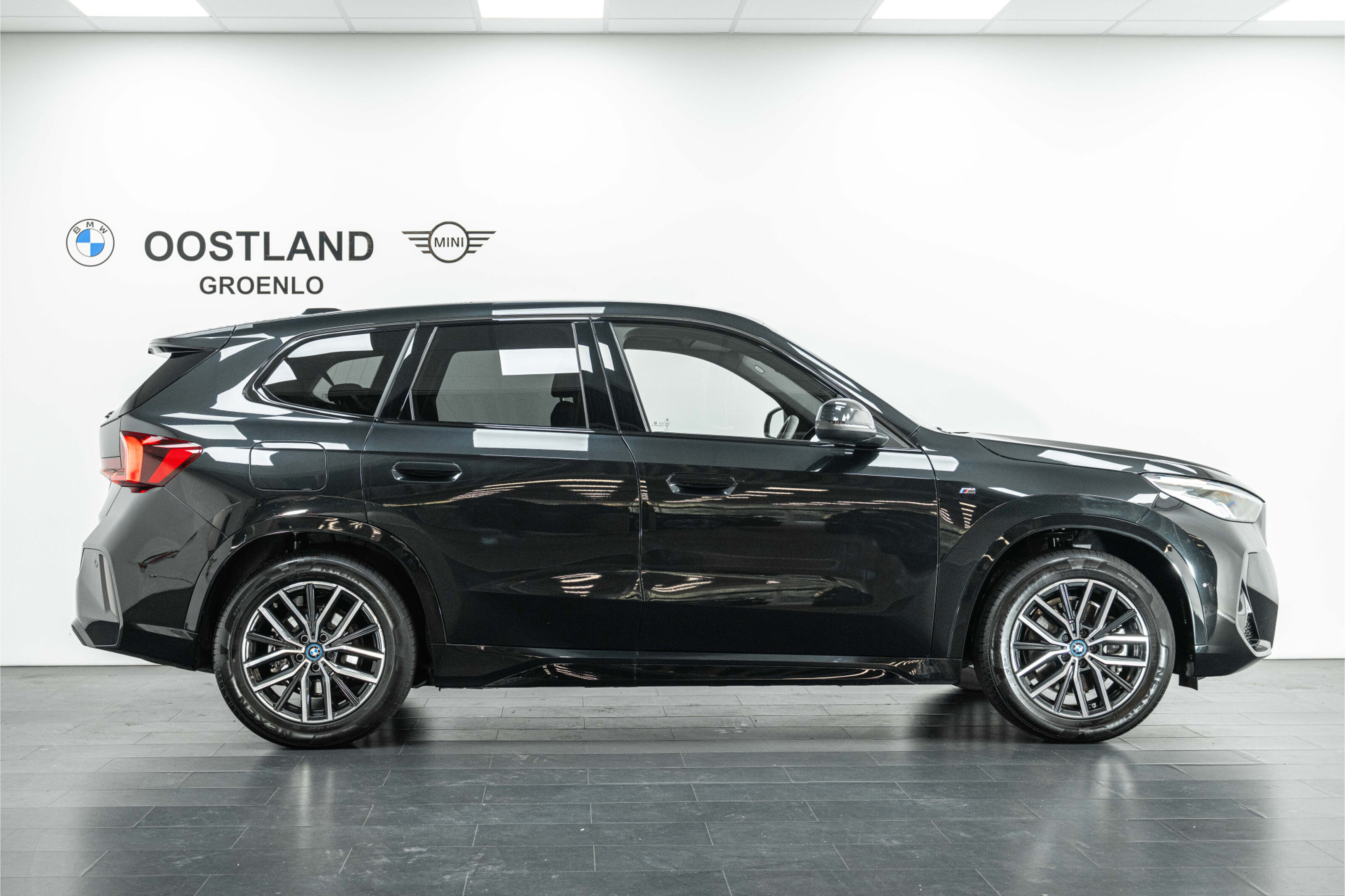 BMW iX1 xDrive30 M Sport