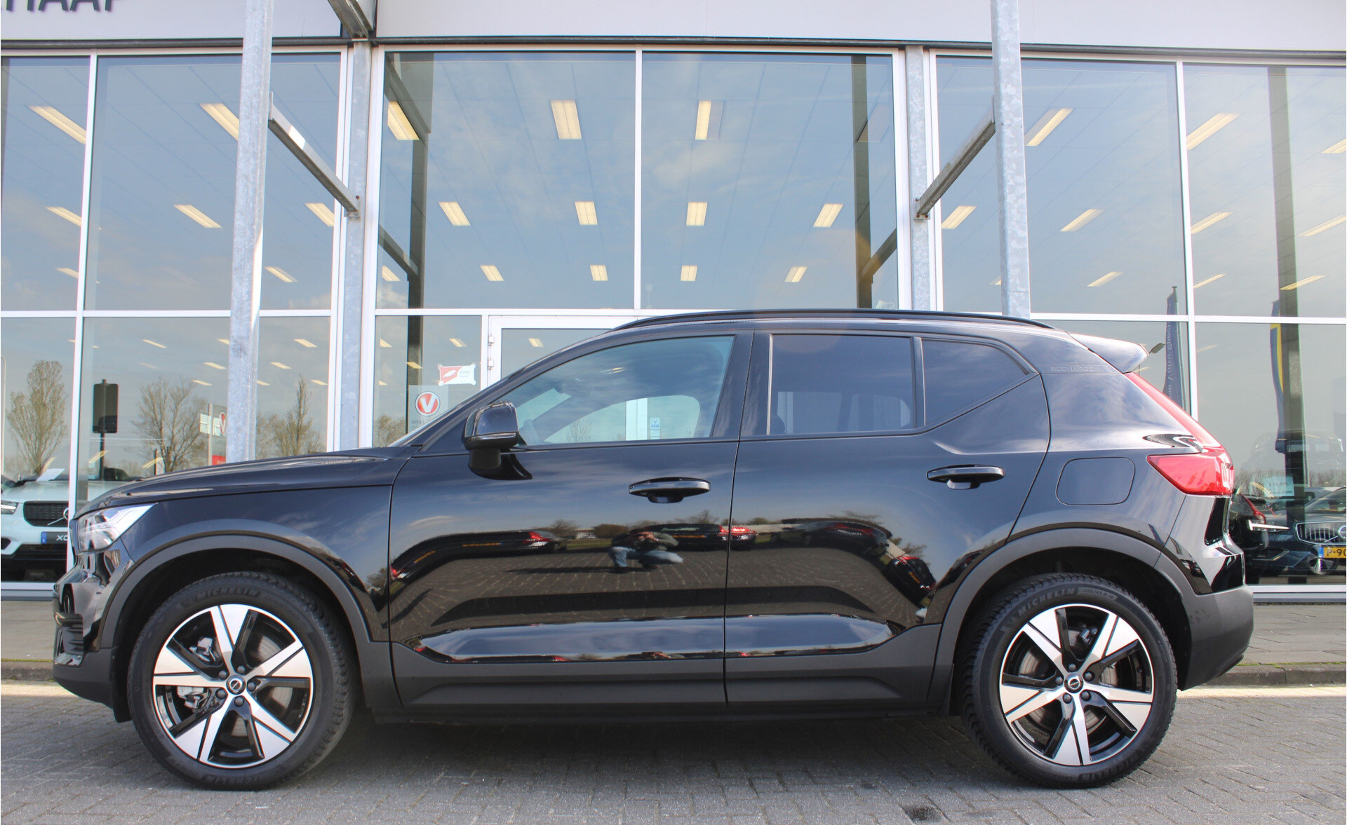 Volvo XC40 Recharge 232PK Plus - Afbeelding 2