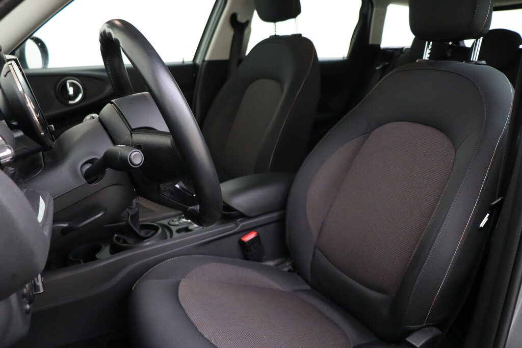 MINI Clubman 8