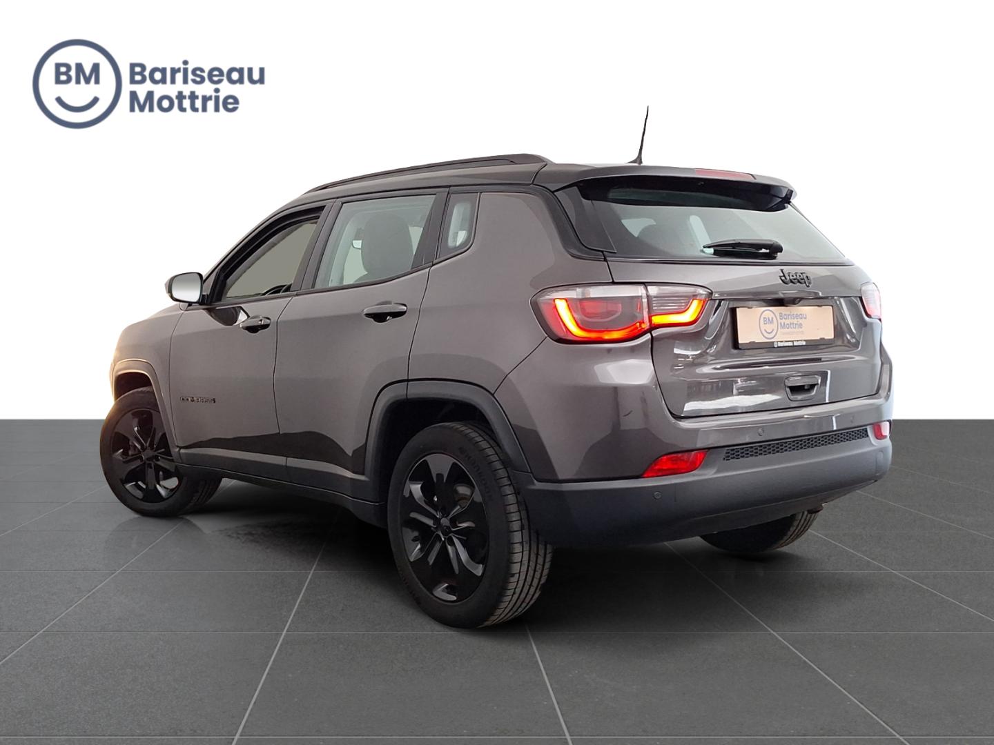 Jeep Compass limited *ZETEL STUURVERWARMING*CARPLAY*DAB*GPS*CAMERA SENSOREN* - Image 4