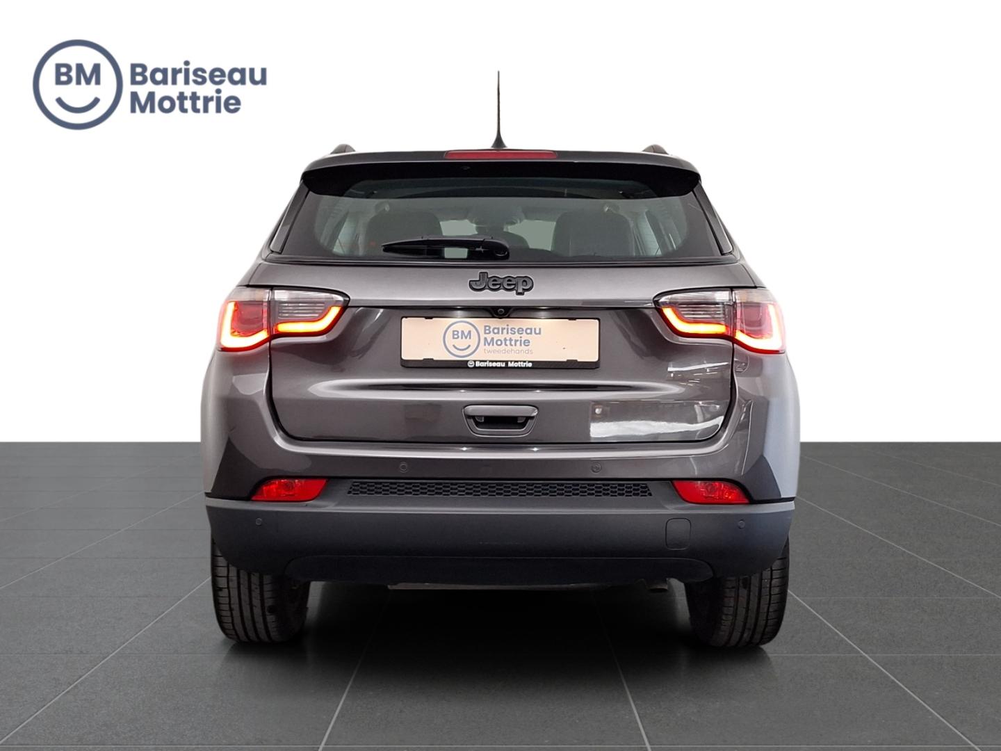 Jeep Compass limited *ZETEL STUURVERWARMING*CARPLAY*DAB*GPS*CAMERA SENSOREN* - Image 5