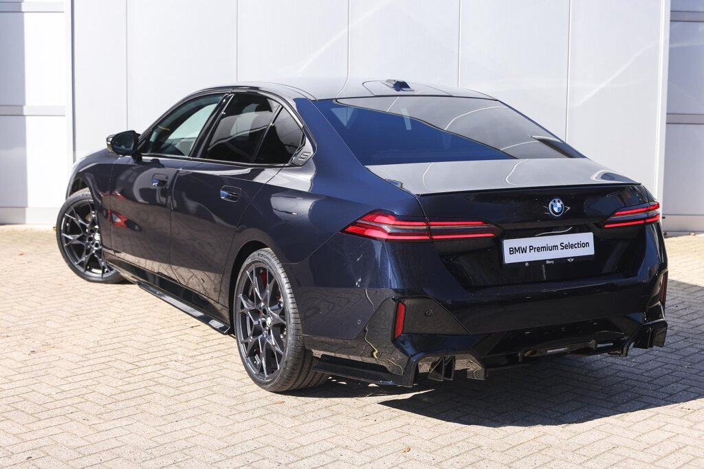 BMW i5 2