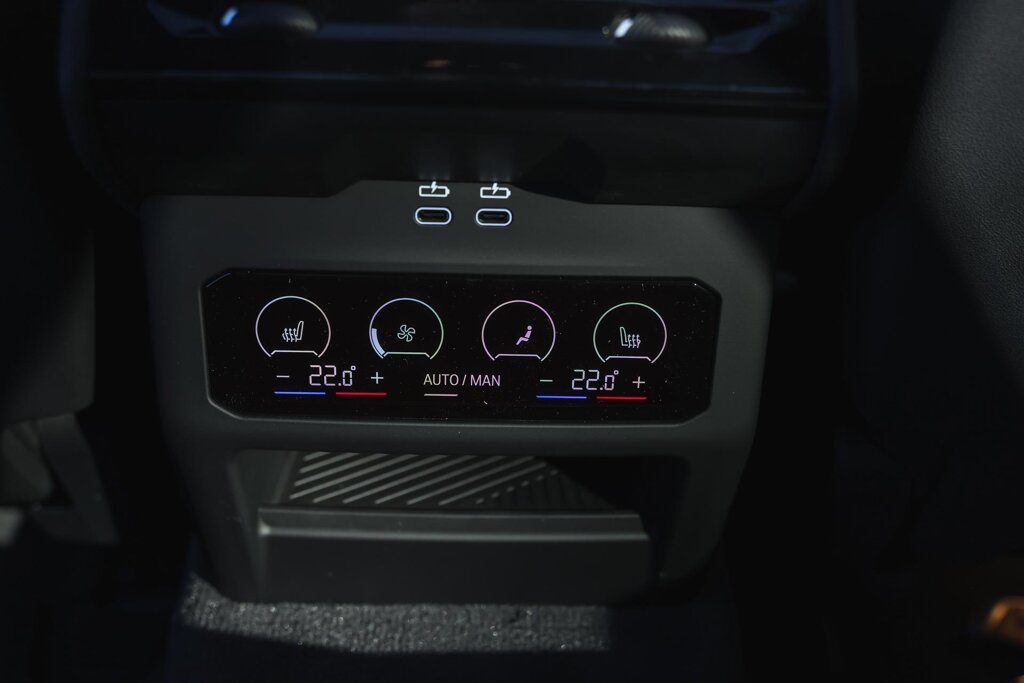 BMW i5 14