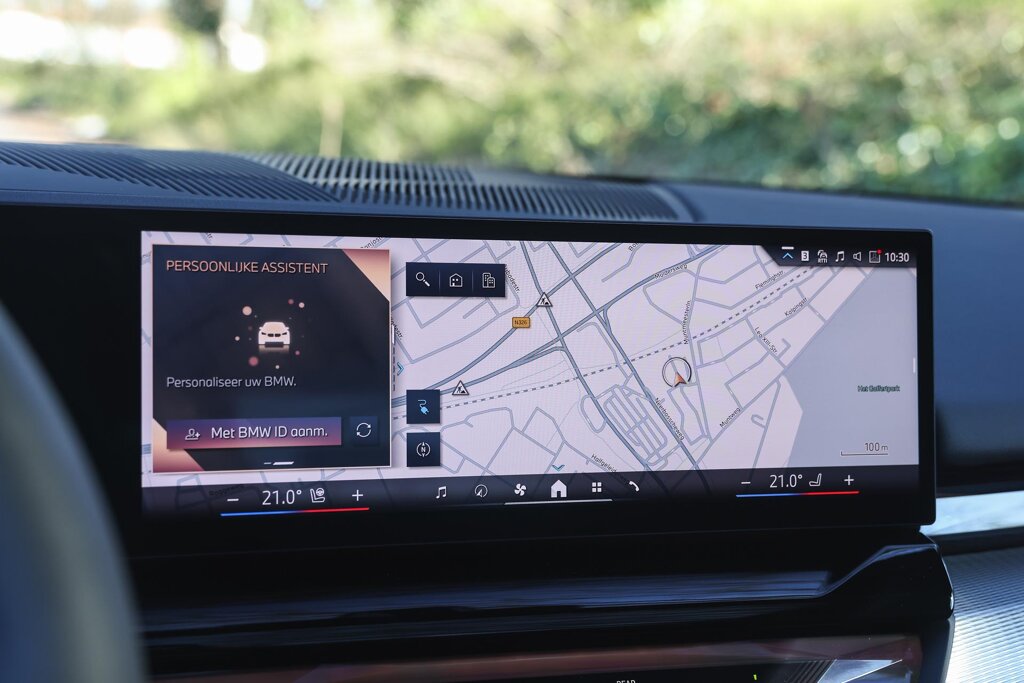 BMW i5 21