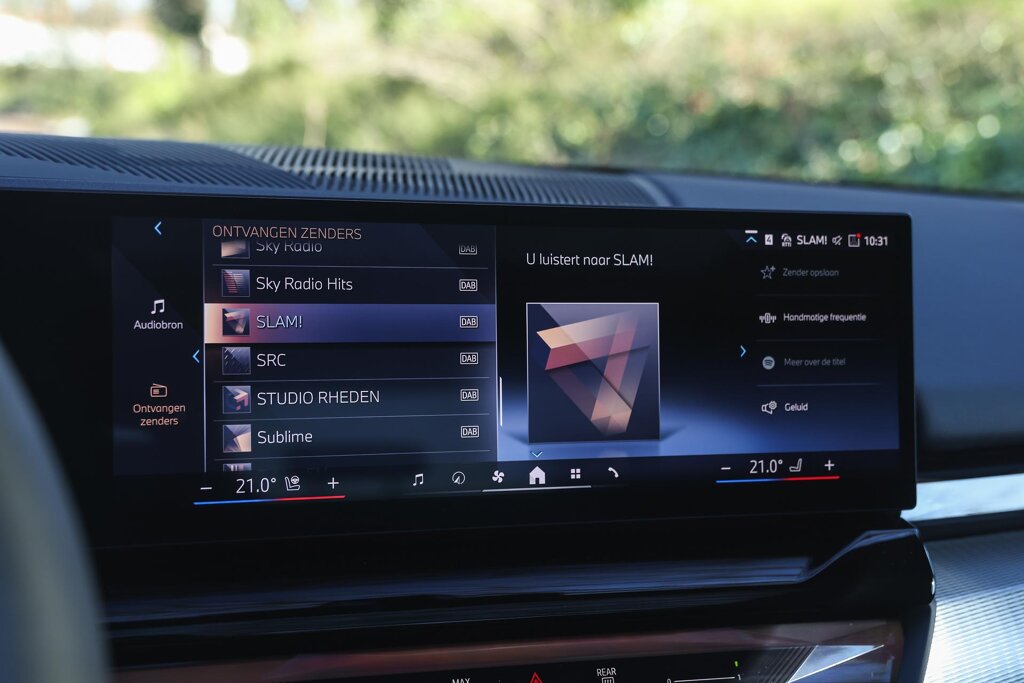 BMW i5 22