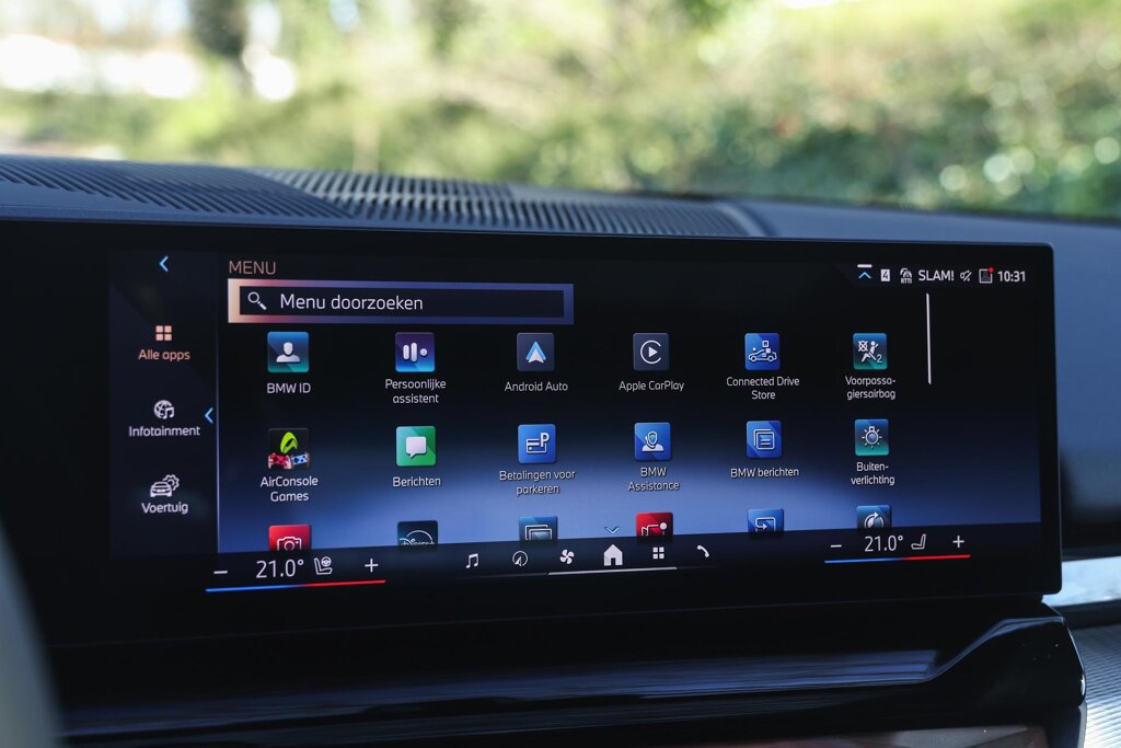 BMW i5 26