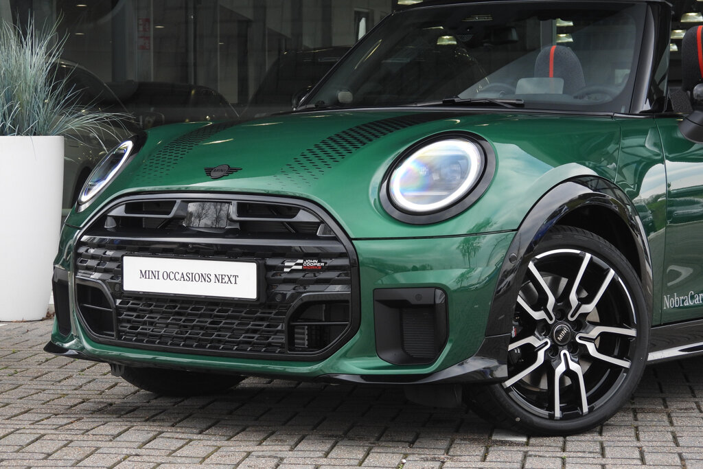 MINI Cooper Cabrio 2