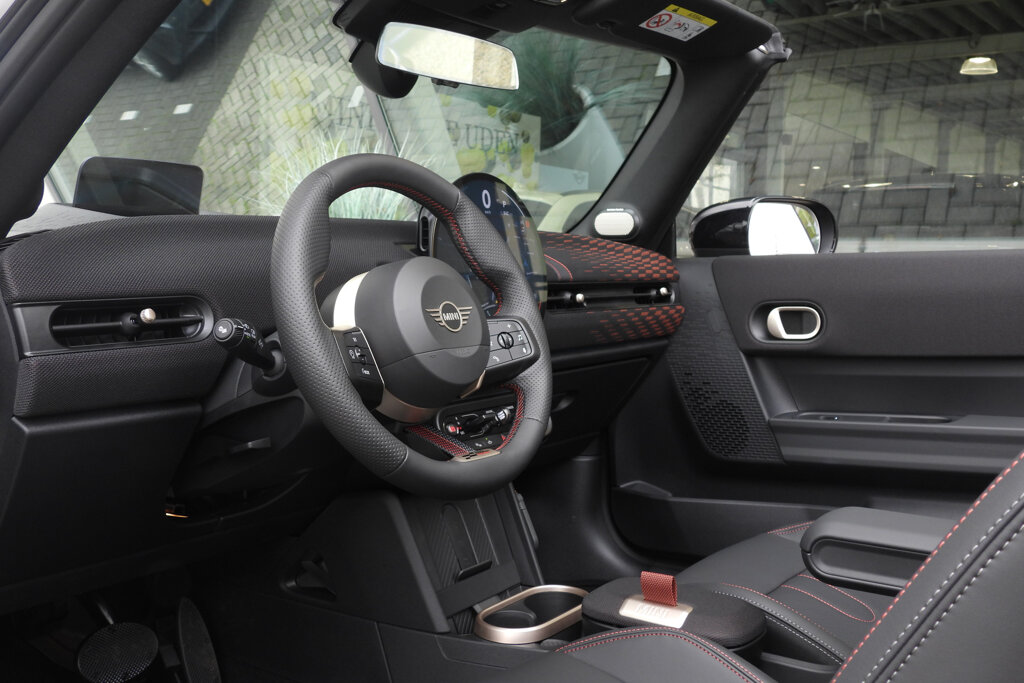 MINI Cooper Cabrio 13