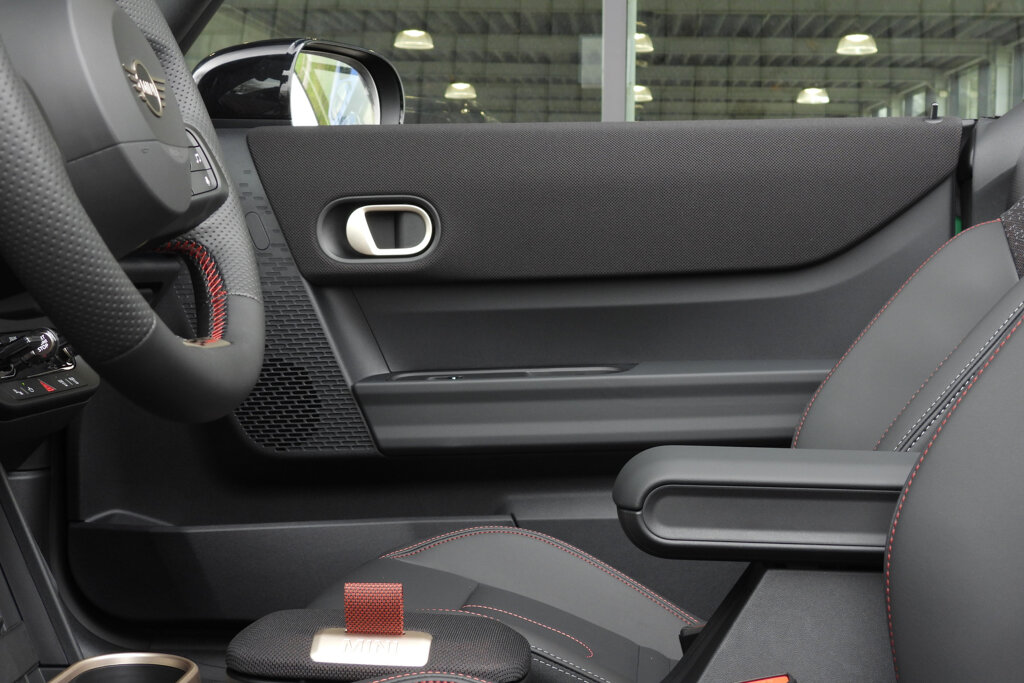 MINI Cooper Cabrio 17