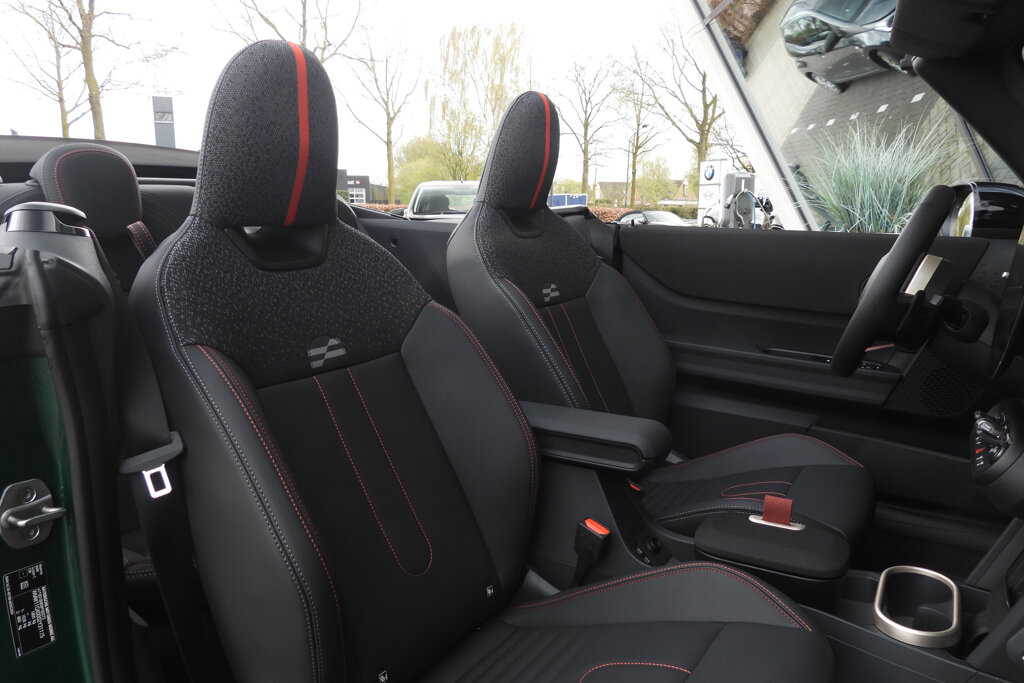 MINI Cooper Cabrio 30