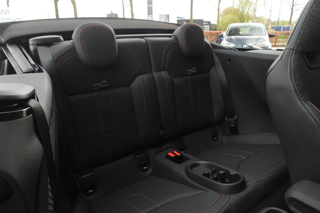 MINI Cooper Cabrio 31