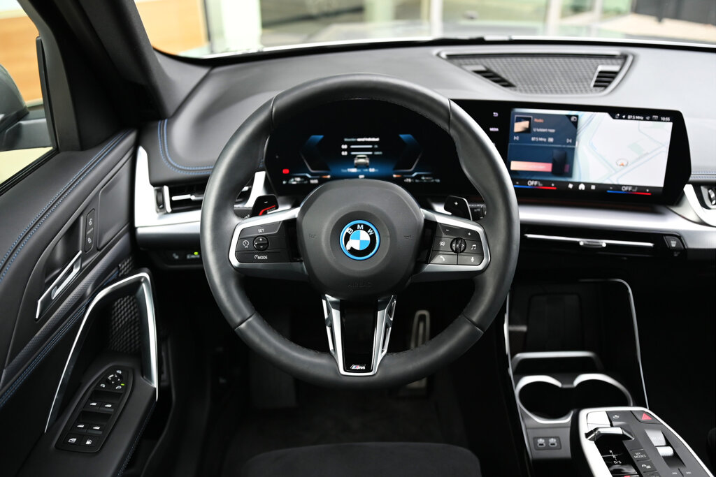 BMW X1 6