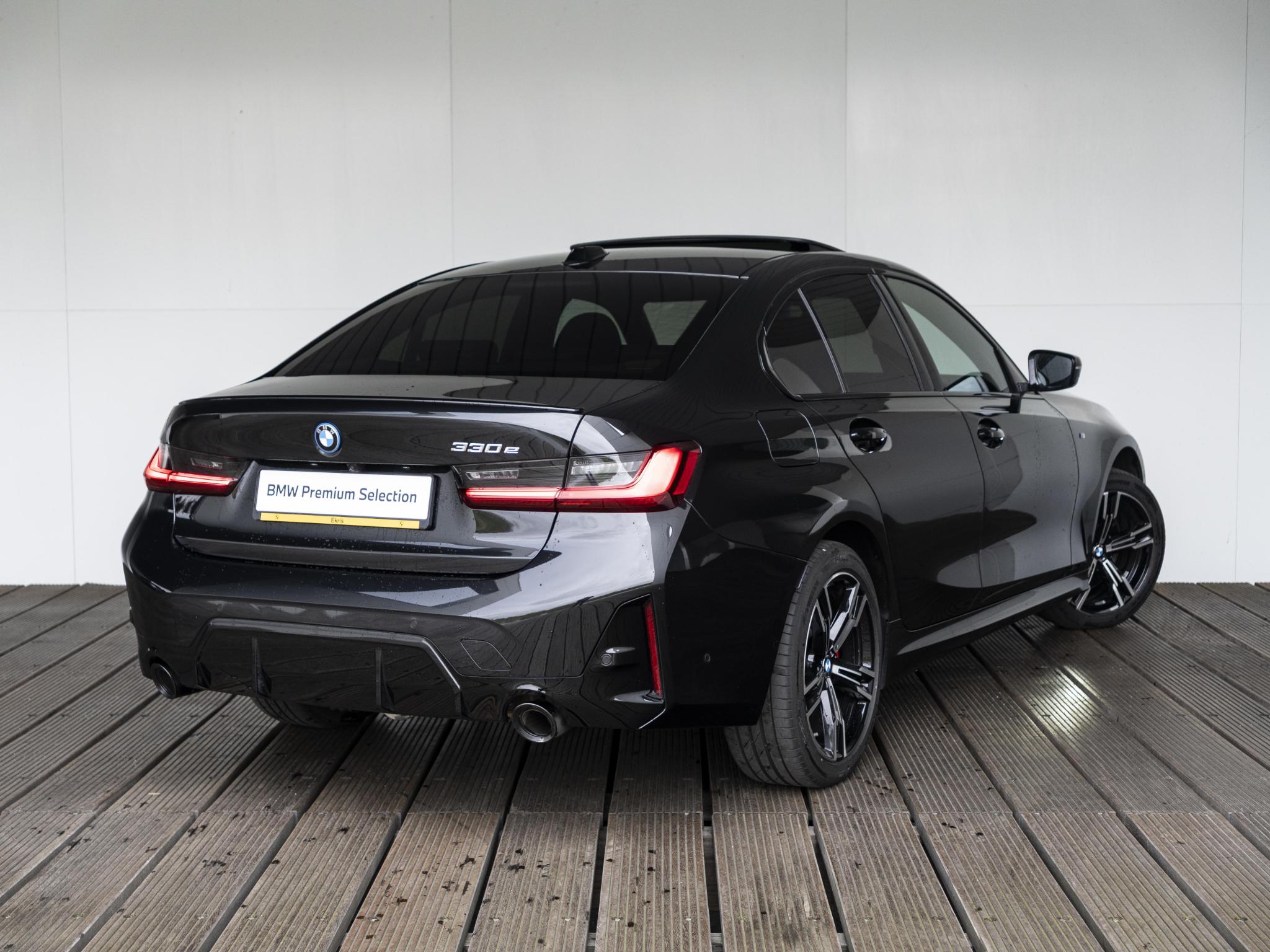 BMW 3 Serie Sedan 330e - Afbeelding 2