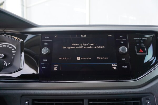 Apple Carplay/Android Auto