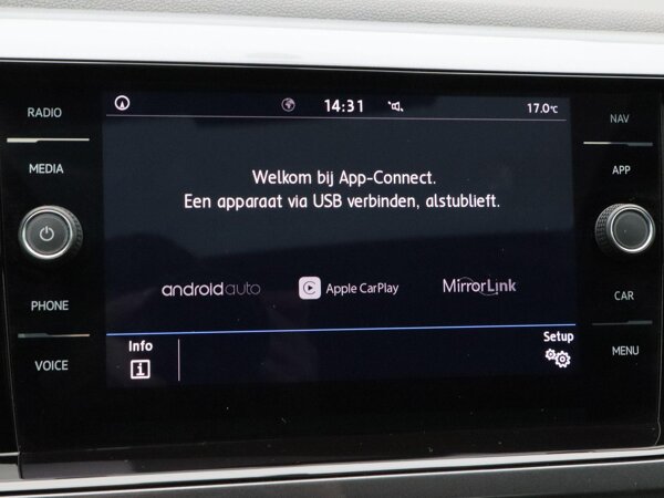 Apple Carplay/Android Auto