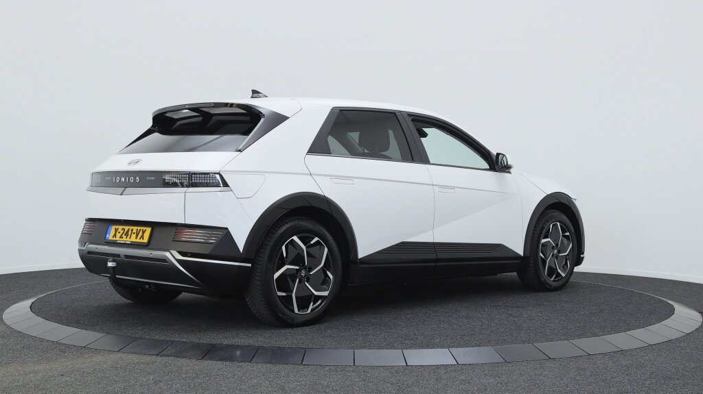 Hyundai IONIQ 5 Connect 77.4 kWh | Navigatie | Stoelverwarming | - Afbeelding 2