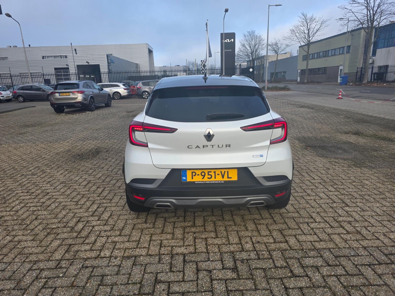 Renault Captur E-Tech Hybrid 145 R.S. Line - Afbeelding 4