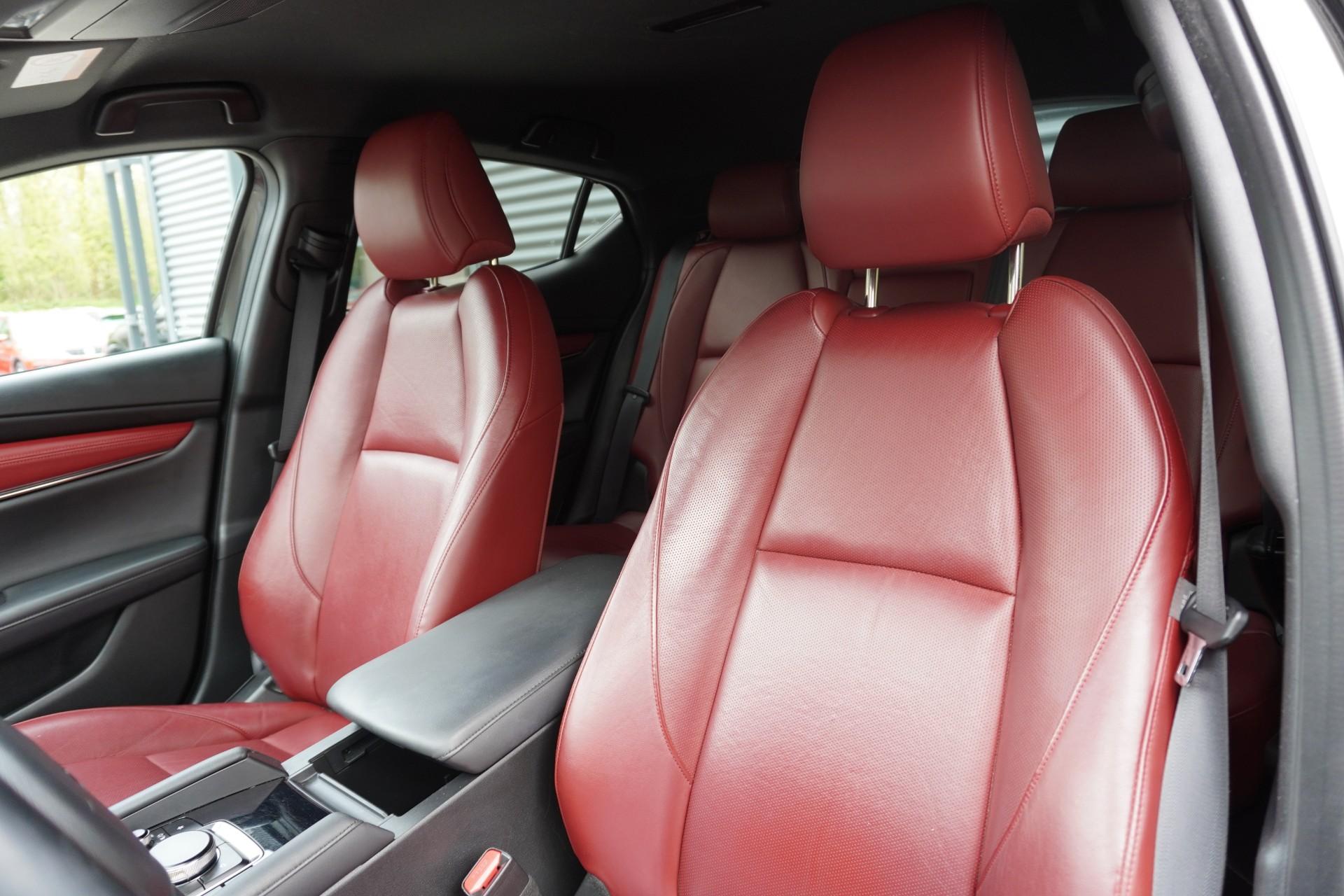 Mazda 3 2.0 e-SkyActiv-X M Hybrid 186pk Luxury - Afbeelding 4